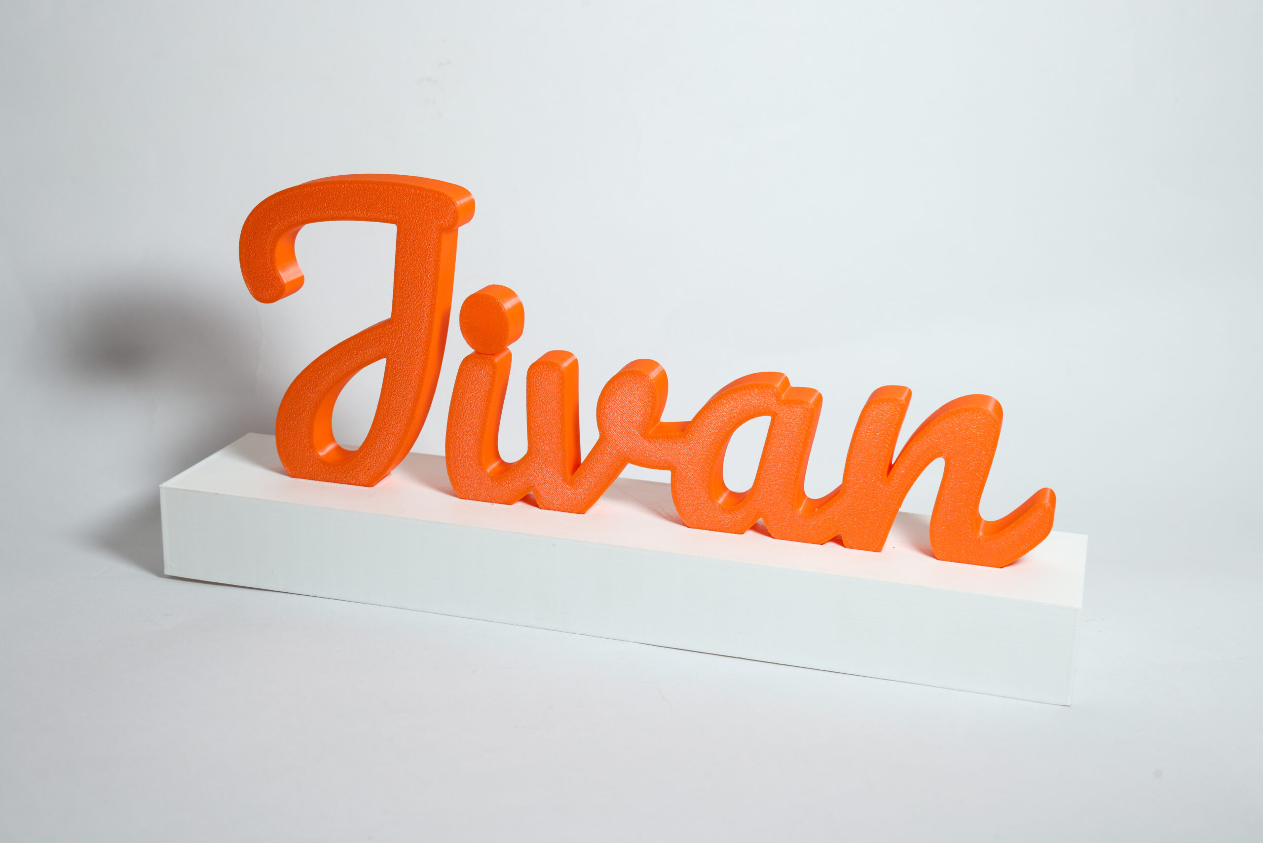 Aesthetic Custom Name Stand – 3D Printed Personalized Desk Decor & Couple Gift