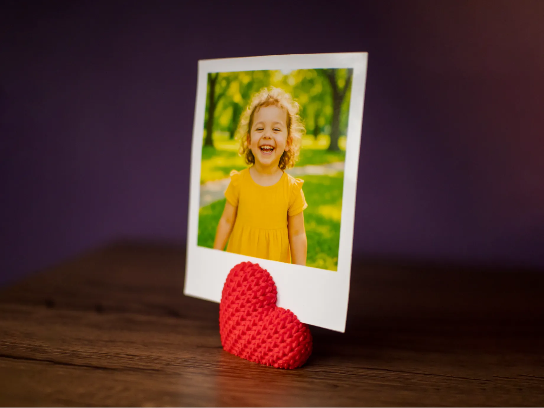 Knitted Heart Photo Holder - Image 2