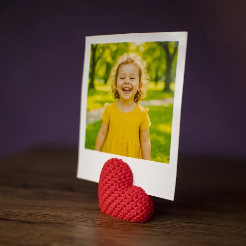 Knitted Heart Photo Holder - Image 4